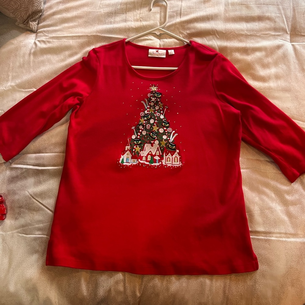 QUACKER FACTORY - RED Embroidered Christmas Holiday top